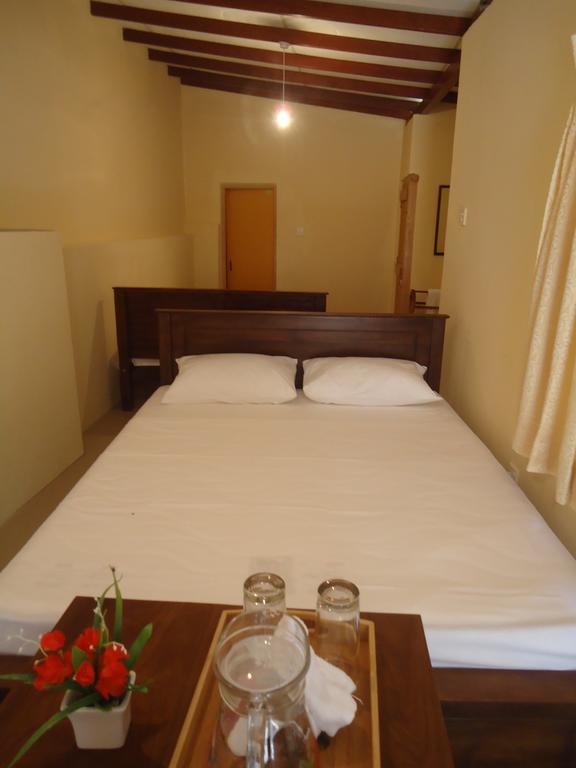 Sanmi Resort Malabe Room photo